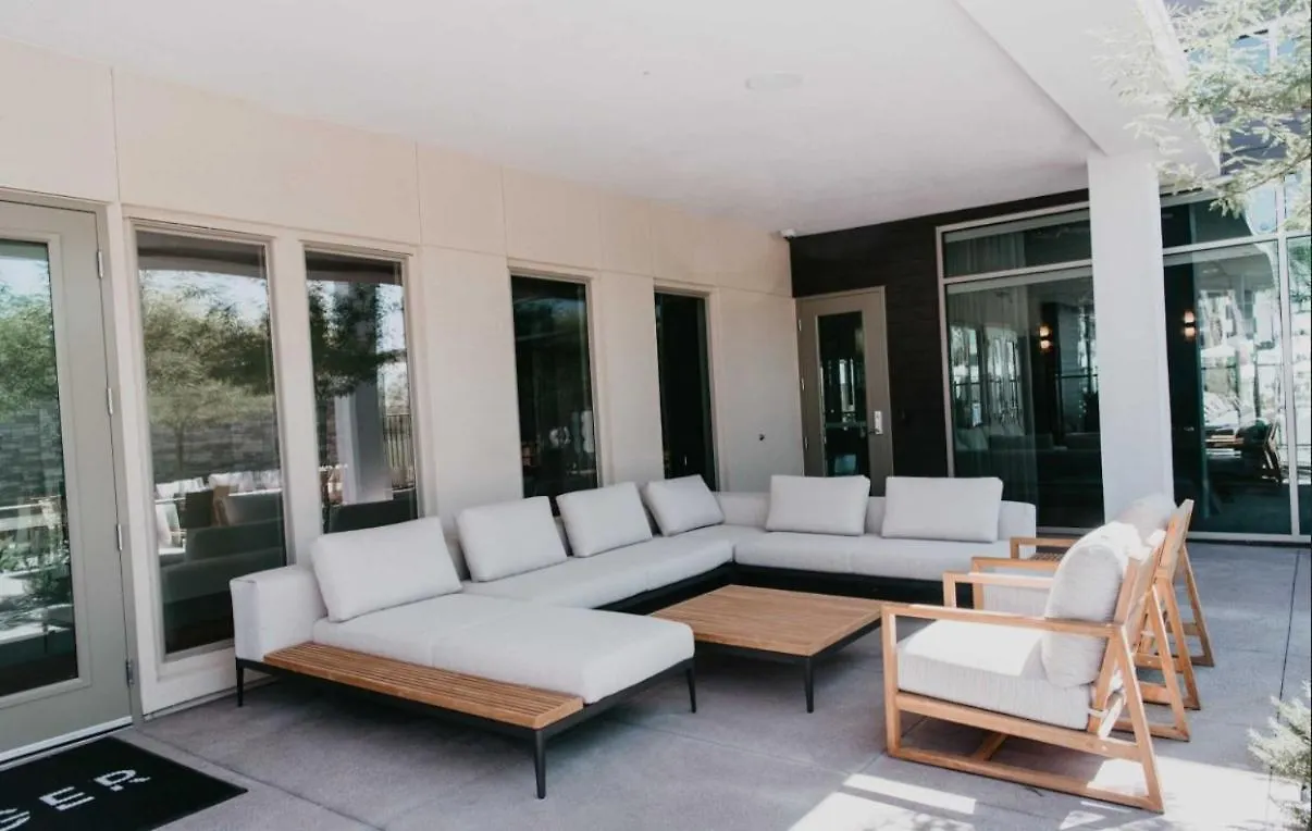 Vibrant Downtown Summerlin Condo Las Vegas Appartement